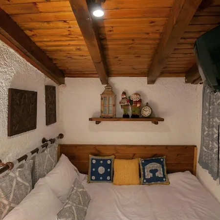 Chalet Dandy On The Hill Agoriani - Ivoni - Fireplace Eptalofos